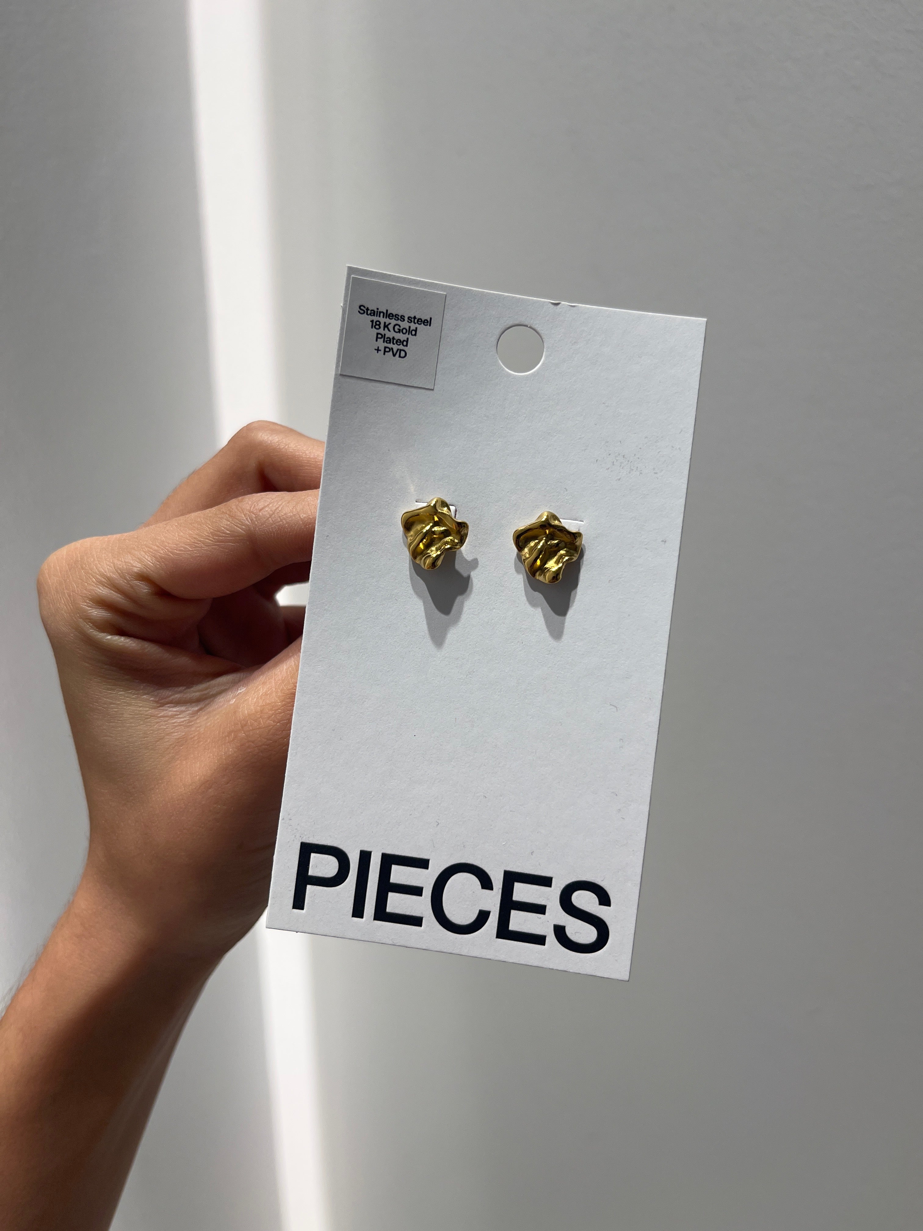 PCVILDA Earrings - Gold Colour